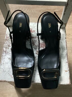 ZARA Black Slingback Heels with Gold Buckle Detail W7 Heel 3 1/2 Inches